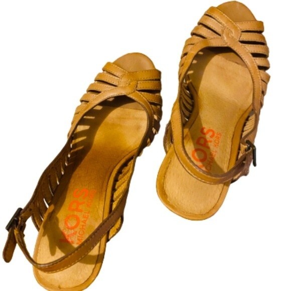 KORS Michael Kors Leather High Heeled Slingback Pointed Open Toe Sandal - Picture 2 of 5